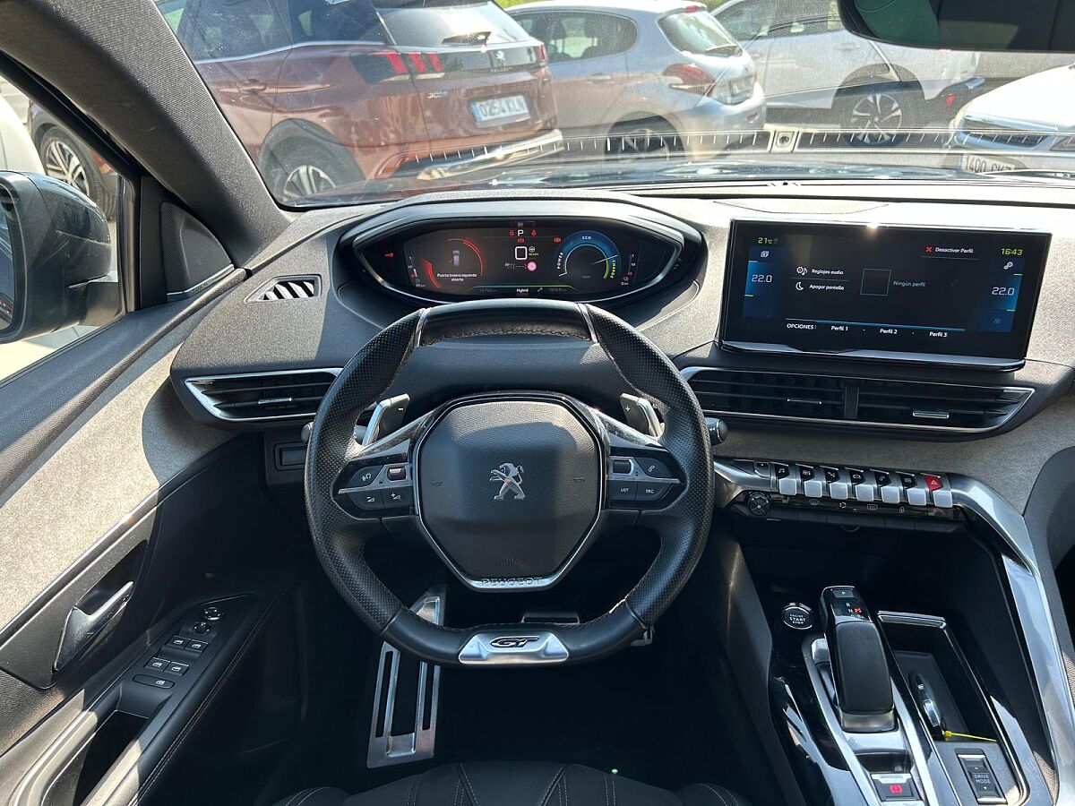 PEUGEOT 3008 GT HYBRID 4 AUTO PHEV SPANISH LHD IN SPAIN 46000 MILES SUPERB 2022